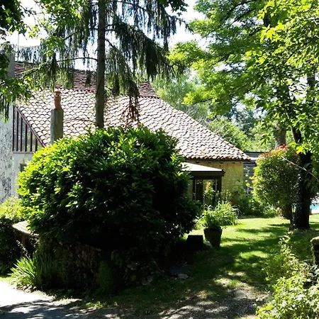 Repos Et Decouverte A Cote De Figeac *
